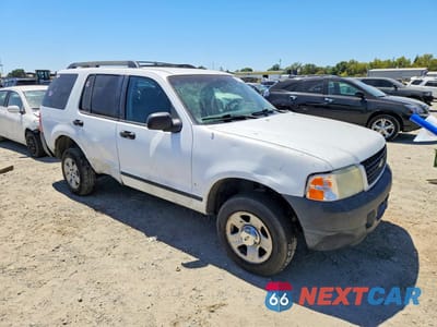 Czwarte zdjęcie samochodu z boku: 2005 FORD EXPLORER XLS VIN:1FMZU62E95UB48456 - miniatura