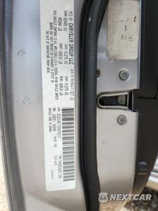 Zdjęcie 12 z 12 samochodu: 2013 CHRYSLER 300C VIN:2C3CCAET7DH572217 - miniatura