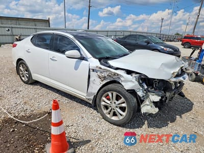 Czwarte zdjęcie samochodu z boku: 2012 KIA OPTIMA EX VIN:5XXGN4A60CG026059 - miniatura