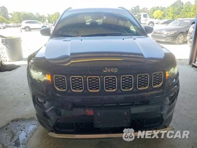 Piąte zdjęcie samochodu w środku: 2025 JEEP COMPASS LIMITED VIN:3C4NJDCN6ST576618 - miniatura
