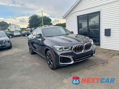 Czwarte zdjęcie samochodu z boku: 2023 BMW X6 XDRIVE40I VIN:5UXCY6C01P9N50333 - miniatura