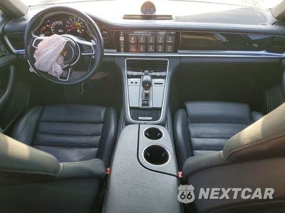 Zdjęcie 8 z 12 samochodu: 2018 PORSCHE PANAMERA 4 VIN:WP0AA2A76JL119647 - miniatura