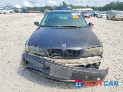 Piąte zdjęcie samochodu w środku: 2002 BMW 325 XI VIN:WBAEU33422PF57819 - miniatura