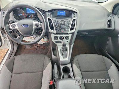 Zdjęcie 8 z 12 samochodu: 2014 FORD FOCUS SE VIN:1FADP3F24EL344417 - miniatura