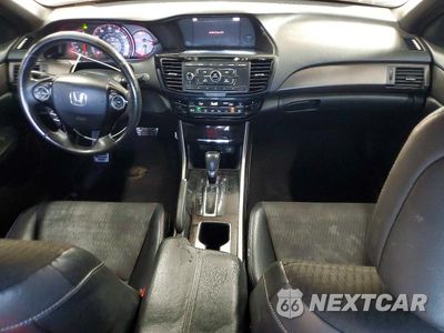 Zdjęcie 8 z 12 samochodu: 2016 HONDA ACCORD SPORT VIN:1HGCR2F56GA052949 - miniatura