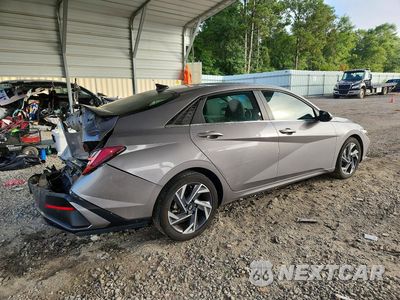 Trzecie zdjęcie samochodu z tyłu: 2025 HYUNDAI ELANTRA LIMITED VIN:KMHLP4DG7SU864123 - miniatura