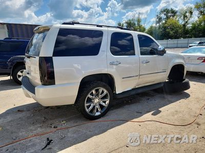 Trzecie zdjęcie samochodu z tyłu: 2014 CHEVROLET TAHOE K1500 LTZ VIN:1GNSKCE03ER141555 - miniatura