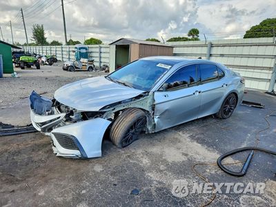 2021 TOYOTA CAMRY XSE 4T1K61BK2MU037329 - główne zdjęcie licytacji z USA - miniatura
