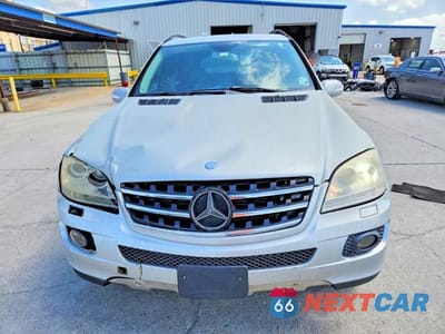 Piąte zdjęcie samochodu w środku: 2008 MERCEDES-BENZ ML 320 CDI VIN:4JGBB22E68A348975 - miniatura