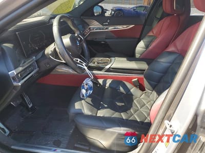 Zdjęcie 7 z 12 samochodu: 2024 BMW 740 XI VIN:WBA33EH05RCR51454 - miniatura