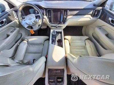 Zdjęcie 8 z 12 samochodu: 2022 VOLVO S60 B5 INSCRIPTION VIN:7JRL12TL7NG172263 - miniatura