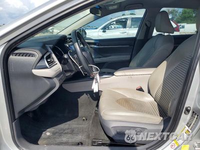 Zdjęcie 7 z 13 samochodu: 2018 TOYOTA CAMRY SE VIN:4T1B11HK1JU032785 - miniatura