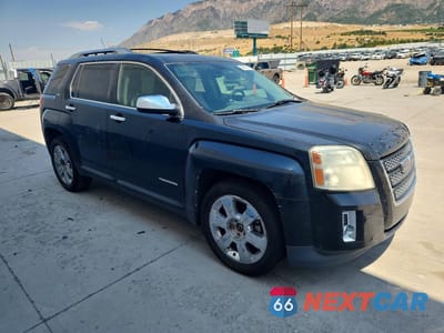 Czwarte zdjęcie samochodu z boku: 2011 GMC TERRAIN SLT VIN:2CTFLWE55B6249028 - miniatura
