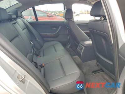 Zdjęcie 10 z 12 samochodu: 2011 BMW 328 XI VIN:WBAPK7C50BF088005 - miniatura