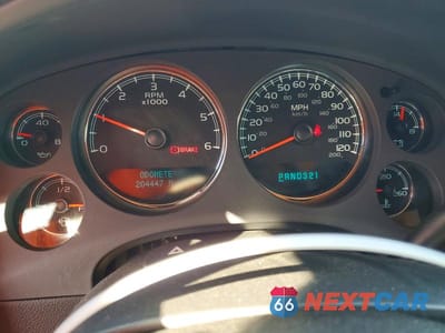 Zdjęcie 9 z 14 samochodu: 2008 CHEVROLET SUBURBAN K1500 LS VIN:3GNFK16308G203156 - miniatura