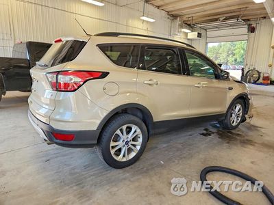 Piąte zdjęcie samochodu w środku: 2018 FORD ESCAPE SE VIN:1FMCU0GD6JUD44318 - miniatura