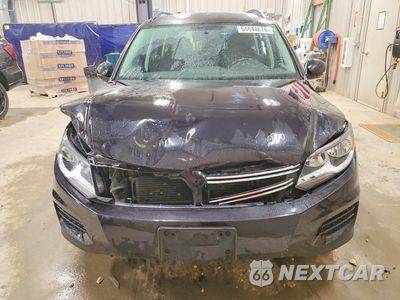 Piąte zdjęcie samochodu w środku: 2018 VOLKSWAGEN TIGUAN LIMITED VIN:WVGBV7AX5JK003038 - miniatura