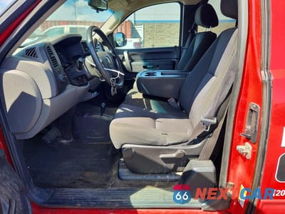 Zdjęcie 7 z 12 samochodu: 2012 GMC SIERRA K1500 SL VIN:1GTR2UEA6CZ107533 - miniatura