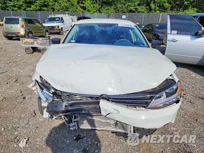 Piąte zdjęcie samochodu w środku: 2016 VOLKSWAGEN JETTA S VIN:3VW267AJ1GM412133 - miniatura