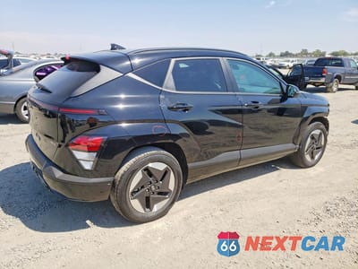 Trzecie zdjęcie samochodu z tyłu: 2025 HYUNDAI KONA SEL VIN:KM8HC3A60SU021923 - miniatura