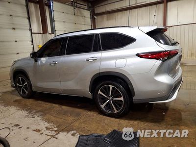 Drugie zdjęcie samochodu z przodu: 2022 TOYOTA HIGHLANDER XSE VIN:5TDLZRBH0NS242222 - miniatura