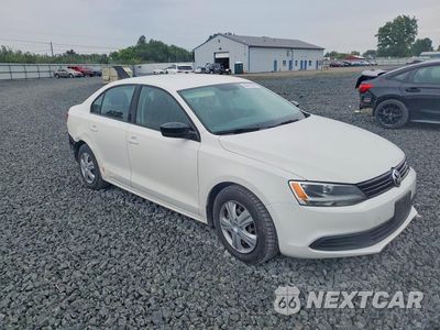 Czwarte zdjęcie samochodu z boku: 2014 VOLKSWAGEN JETTA BASE VIN:3VW2K7AJXEM227930 - miniatura