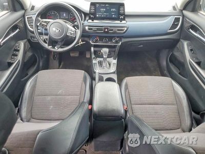 Zdjęcie 8 z 12 samochodu: 2021 KIA SELTOS S VIN:KNDEU2AA1M7108606 - miniatura