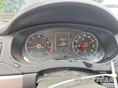 Zdjęcie 9 z 12 samochodu: 2014 VOLKSWAGEN JETTA SE VIN:3VWD17AJ0EM352043 - miniatura