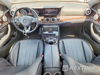 Zdjęcie 8 z 13 samochodu: 2017 MERCEDES-BENZ E 400 4MATIC VIN:WDDZH6GB2HA206202 - miniatura