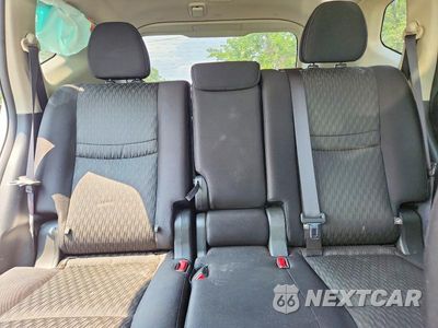 Zdjęcie 10 z 14 samochodu: 2019 NISSAN ROGUE SV VIN:JN8AT2MV4KW389050 - miniatura