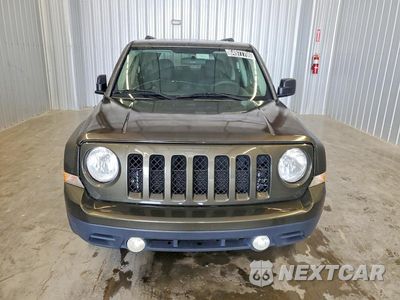 Piąte zdjęcie samochodu w środku: 2015 JEEP PARTROIT VIN:1C4NJPBB3FD414093 - miniatura