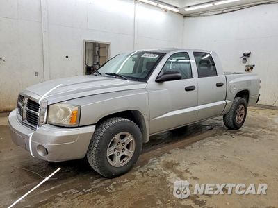 2006 DODGE DAKOTA QUAD SLT 1D7HE48K46S635372 - główne zdjęcie licytacji z USA - miniatura