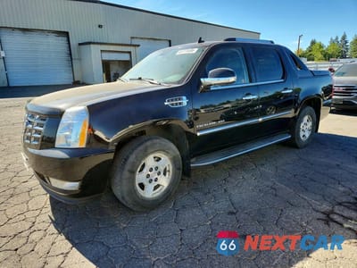 2011 CADILLAC ESCALADE EXT LUXURY 3GYT4MEF7BG170645 - główne zdjęcie licytacji z USA - miniatura