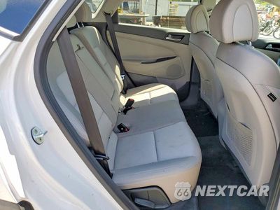 Zdjęcie 10 z 12 samochodu: 2016 HYUNDAI TUCSON SE VIN:KM8J33A48GU180213 - miniatura