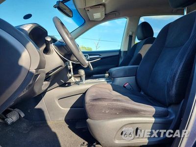 Zdjęcie 7 z 14 samochodu: 2015 NISSAN PATHFINDER SV VIN:5N1AR2MN4FC683254 - miniatura