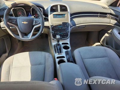 Zdjęcie 8 z 13 samochodu: 2014 CHEVROLET MALIBU LS VIN:1G11B5SL4EF246825 - miniatura