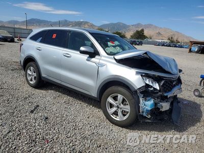 Czwarte zdjęcie samochodu z boku: 2022 KIA SORENTO LX VIN:5XYRGDLC5NG114965 - miniatura