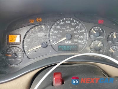 Zdjęcie 8 z 10 samochodu: 2002 GMC SIERRA C2500 VIN:1GTHC23162F237098 - miniatura