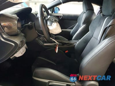 Zdjęcie 7 z 13 samochodu: 2023 TOYOTA GR 86 PREMIUM VIN:JF1ZNBE12P9752610 - miniatura