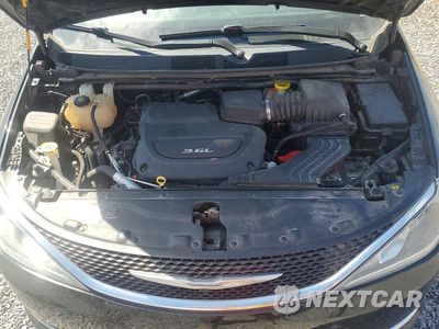Zdjęcie 12 z 13 samochodu: 2017 CHRYSLER PACIFICA LIMITED VIN:2C4RC1GG8HR643382 - miniatura