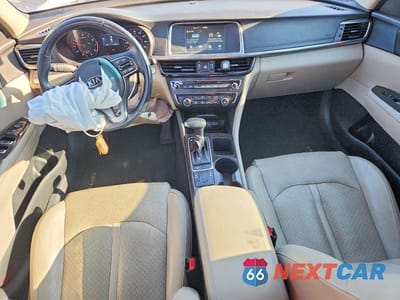 Zdjęcie 8 z 12 samochodu: 2018 KIA OPTIMA EX VIN:5XXGU4L3XJG245209 - miniatura