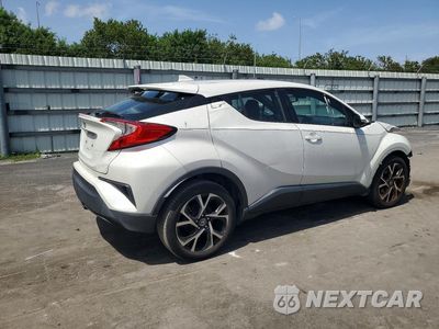 Trzecie zdjęcie samochodu z tyłu: 2018 TOYOTA C-HR XLE VIN:NMTKHMBX1JR057906 - miniatura