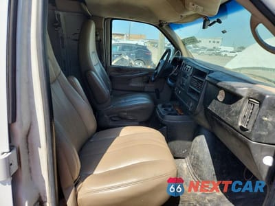 Zdjęcie 11 z 13 samochodu: 2012 CHEVROLET EXPRESS G1500 VIN:1GCSGAFX8C1138804 - miniatura