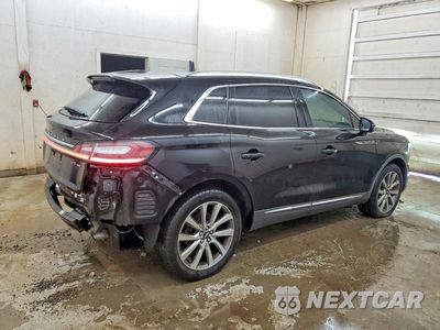 Trzecie zdjęcie samochodu z tyłu: 2019 LINCOLN NAUTILUS SELECT VIN:2LMPJ8K9XKBL31045 - miniatura
