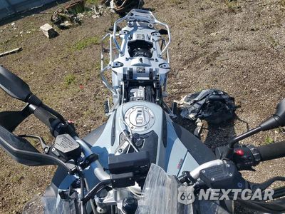 Piąte zdjęcie samochodu w środku: 2023 BMW R 1250 GS ADVENTURE VIN:WB10M1304P6H78900 - miniatura