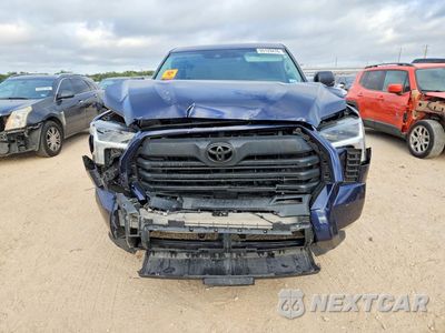 Piąte zdjęcie samochodu w środku: 2024 TOYOTA TUNDRA SR5 VIN:5TFLA5DB2RX159724 - miniatura