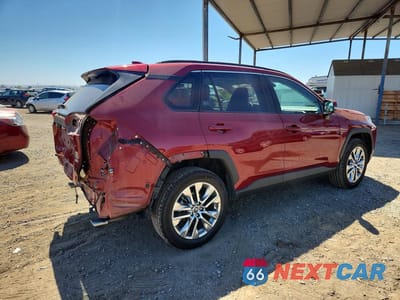 Trzecie zdjęcie samochodu z tyłu: 2019 TOYOTA RAV4 XLE PREMIUM VIN:2T3A1RFV8KW081045 - miniatura