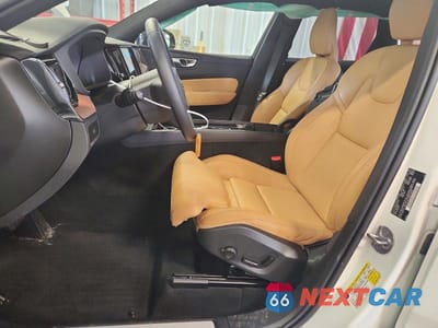 Zdjęcie 7 z 13 samochodu: 2024 VOLVO XC60 ULTIMATE VIN:YV4L12RM5R1814810 - miniatura