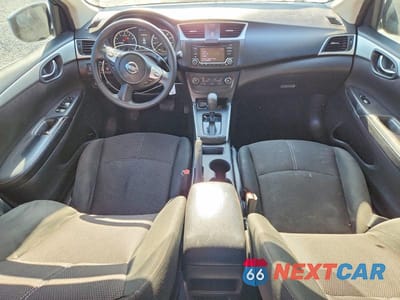 Zdjęcie 8 z 12 samochodu: 2018 NISSAN SENTRA S VIN:3N1AB7AP6JY319321 - miniatura