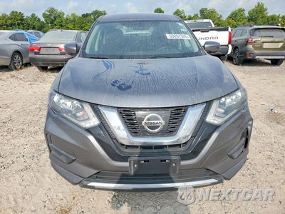 Piąte zdjęcie samochodu w środku: 2017 NISSAN ROGUE S VIN:5N1AT2MT8HC865784 - miniatura